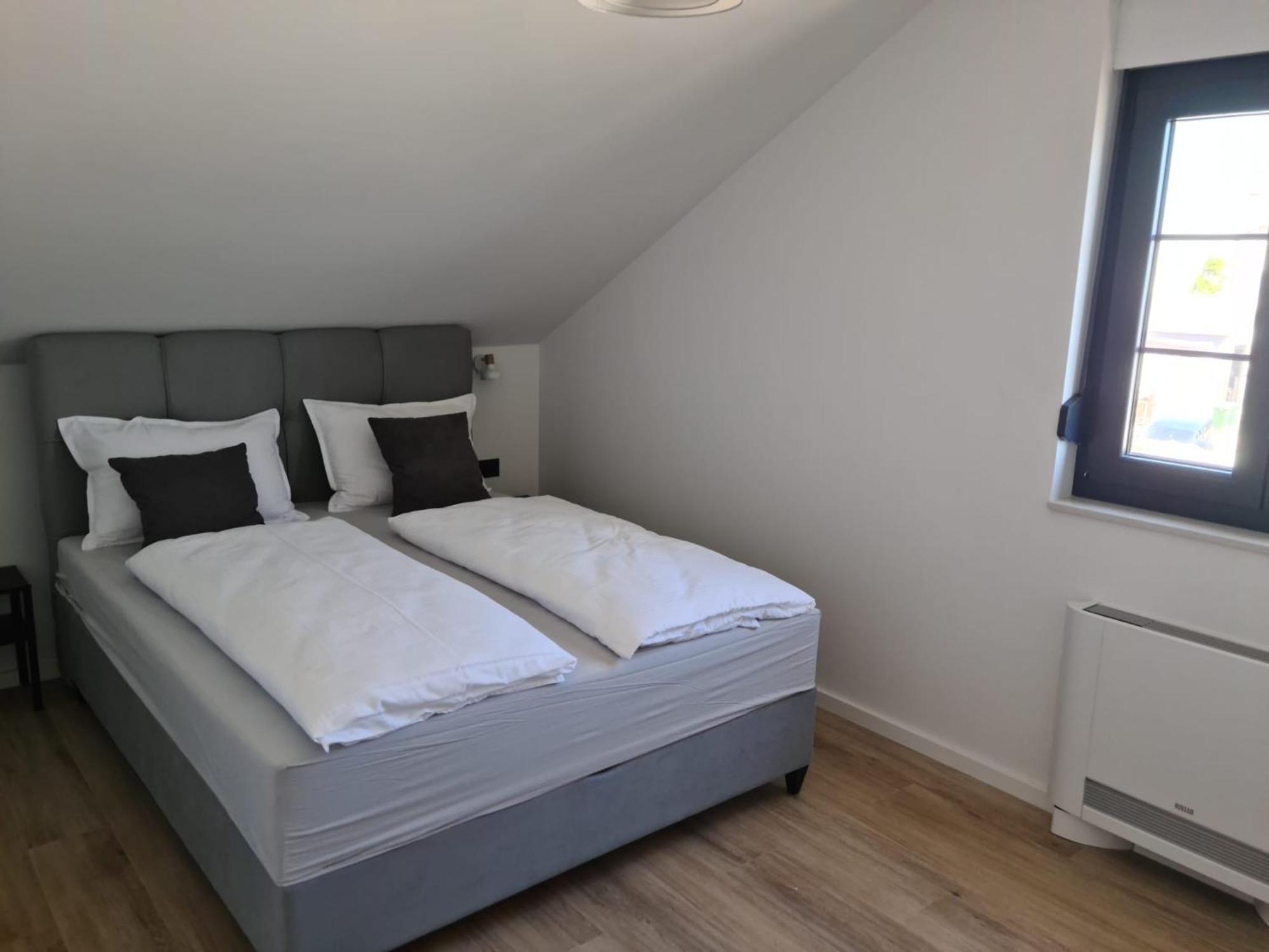 Appartments Akrapovic Vrsi Quarto foto